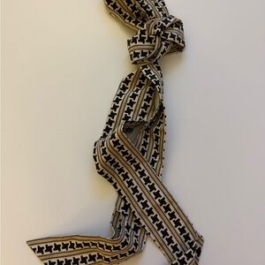 VTG GAP Black and Tan Patterned Scarf/Belt/Tie
